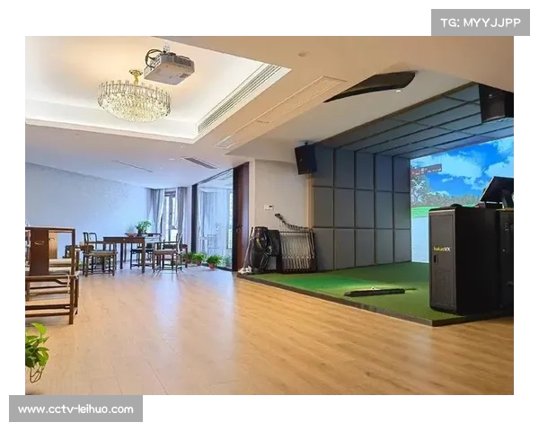 高尔夫模拟器市场增长，居家体验专业球场氛围