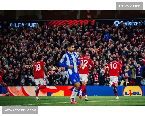 诺丁汉森林半场1-0曼城，吉布斯-怀特反击得手